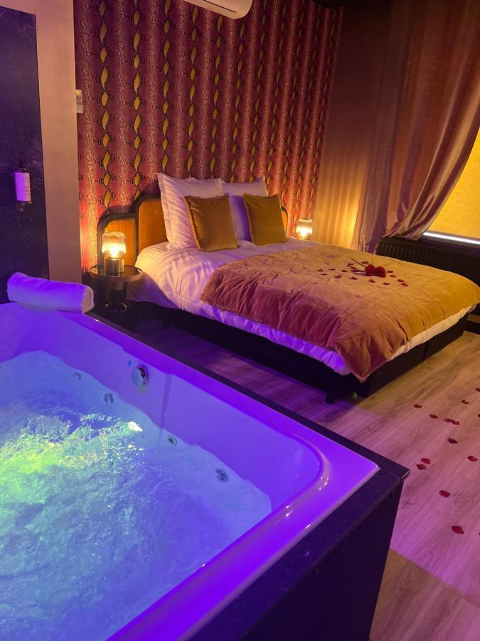 לייז' Hotel Mademoiselle מראה חיצוני תמונה