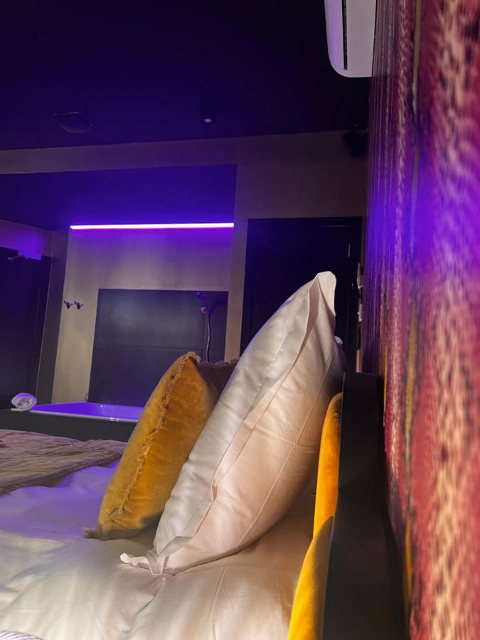 לייז' Hotel Mademoiselle מראה חיצוני תמונה