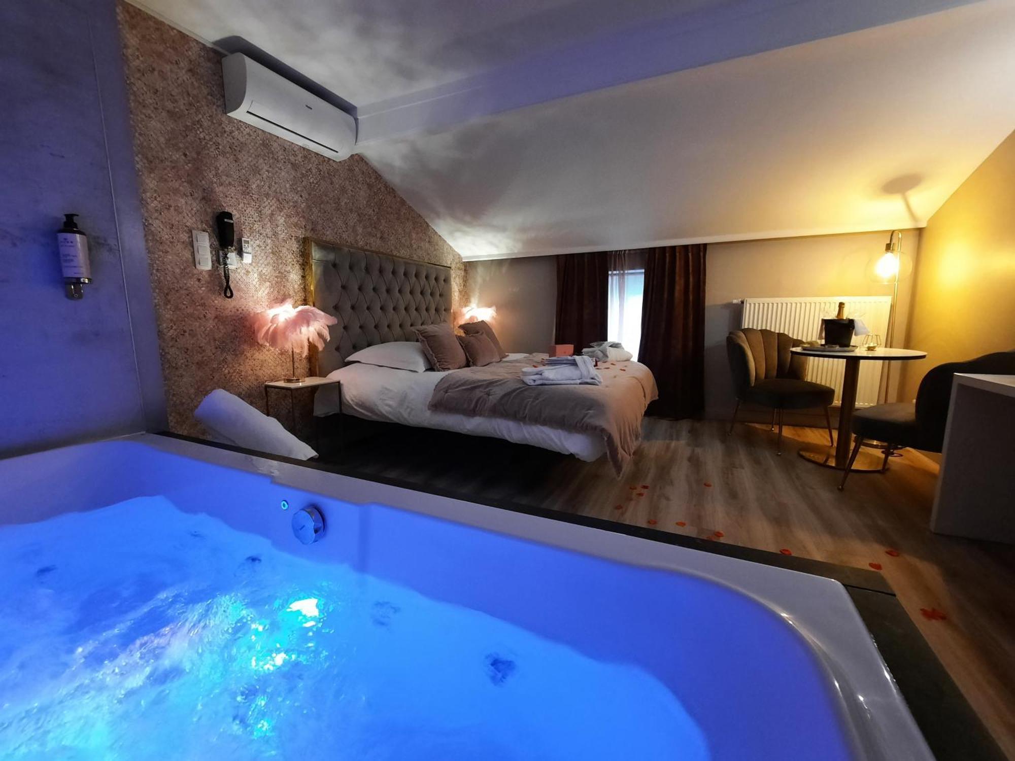 לייז' Hotel Mademoiselle מראה חיצוני תמונה