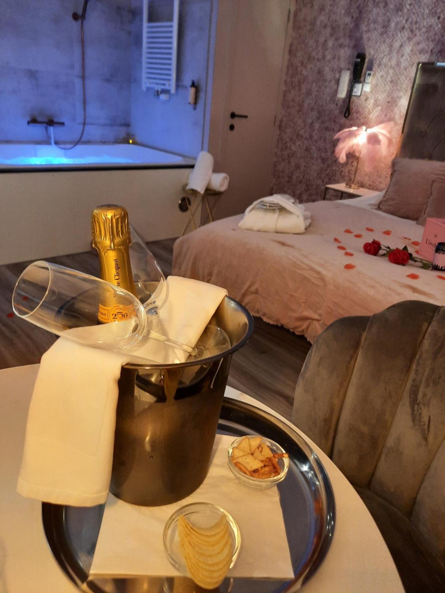 לייז' Hotel Mademoiselle מראה חיצוני תמונה