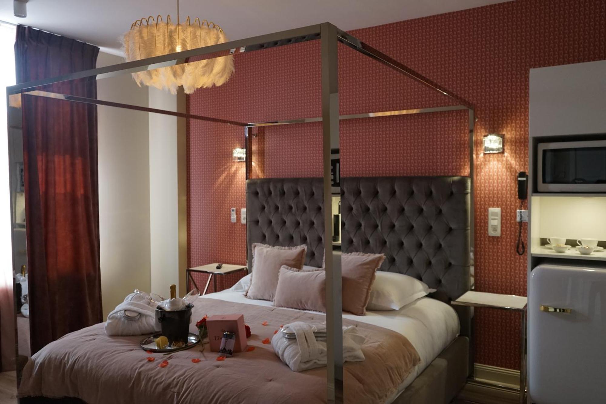 לייז' Hotel Mademoiselle מראה חיצוני תמונה