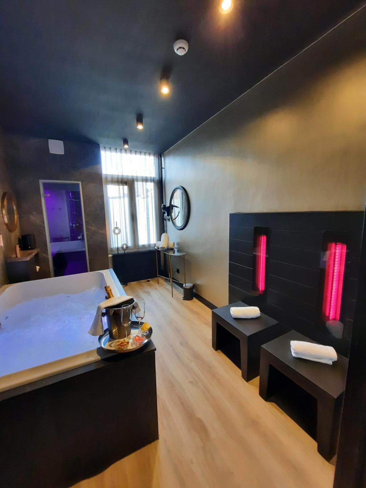 לייז' Hotel Mademoiselle מראה חיצוני תמונה